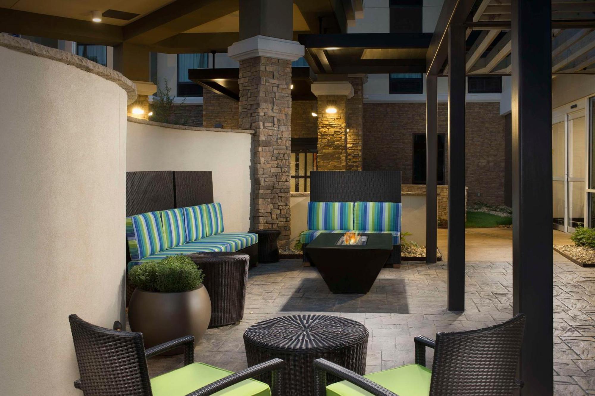 Home2 Suites By Hilton Hattiesburg Buitenkant foto